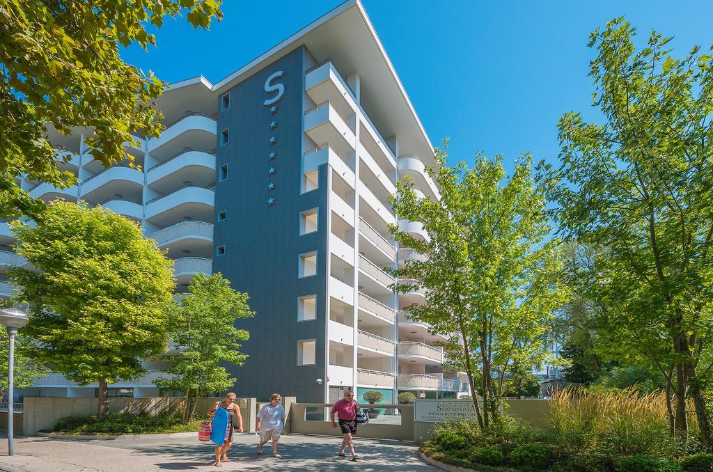 Residence Serenissima Бибионе Екстериор снимка