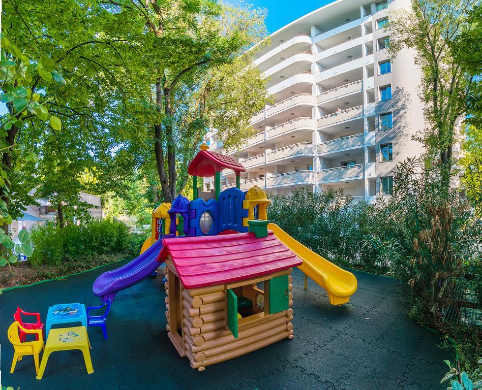 Residence Serenissima Бибионе Екстериор снимка