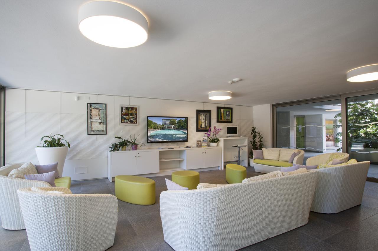 Residence Serenissima Бибионе Екстериор снимка